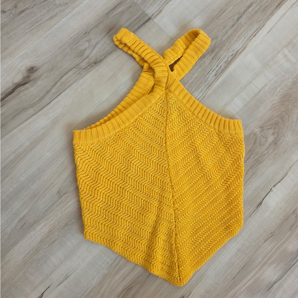 Windsor Beans Women’s Yellow Knit Halter Top Size Medium NWOT